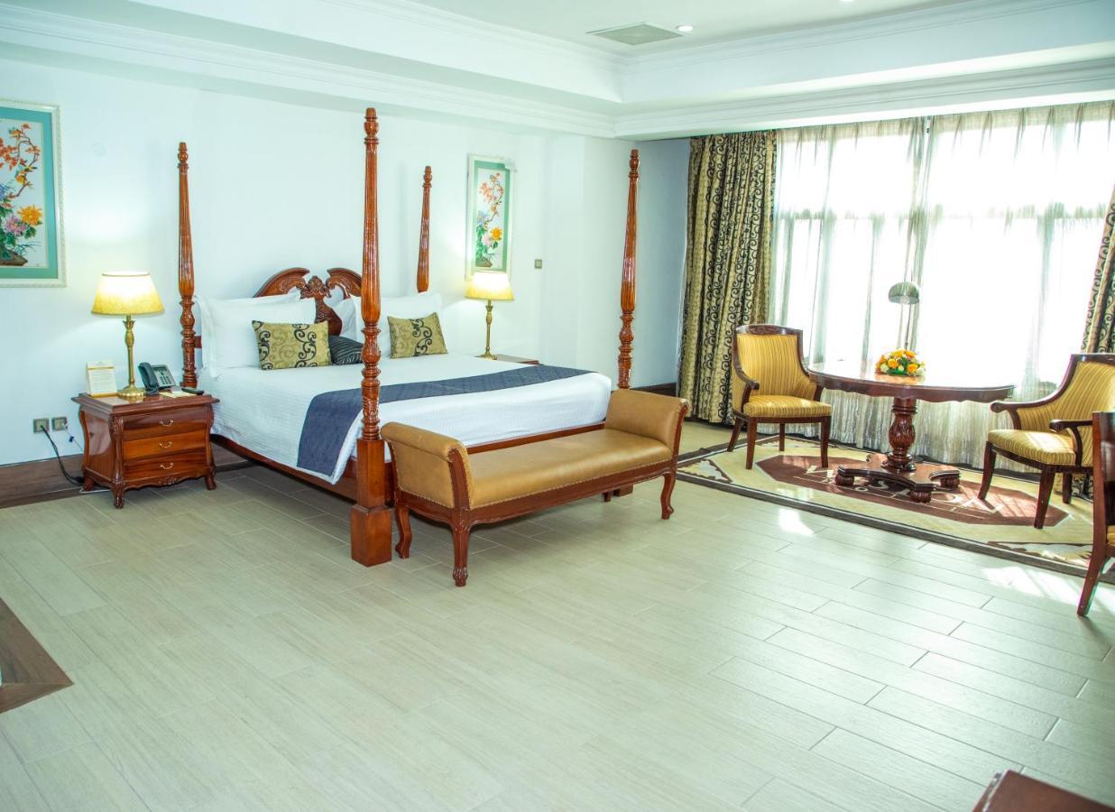 Weston Hotel Nairobi Bagian luar foto