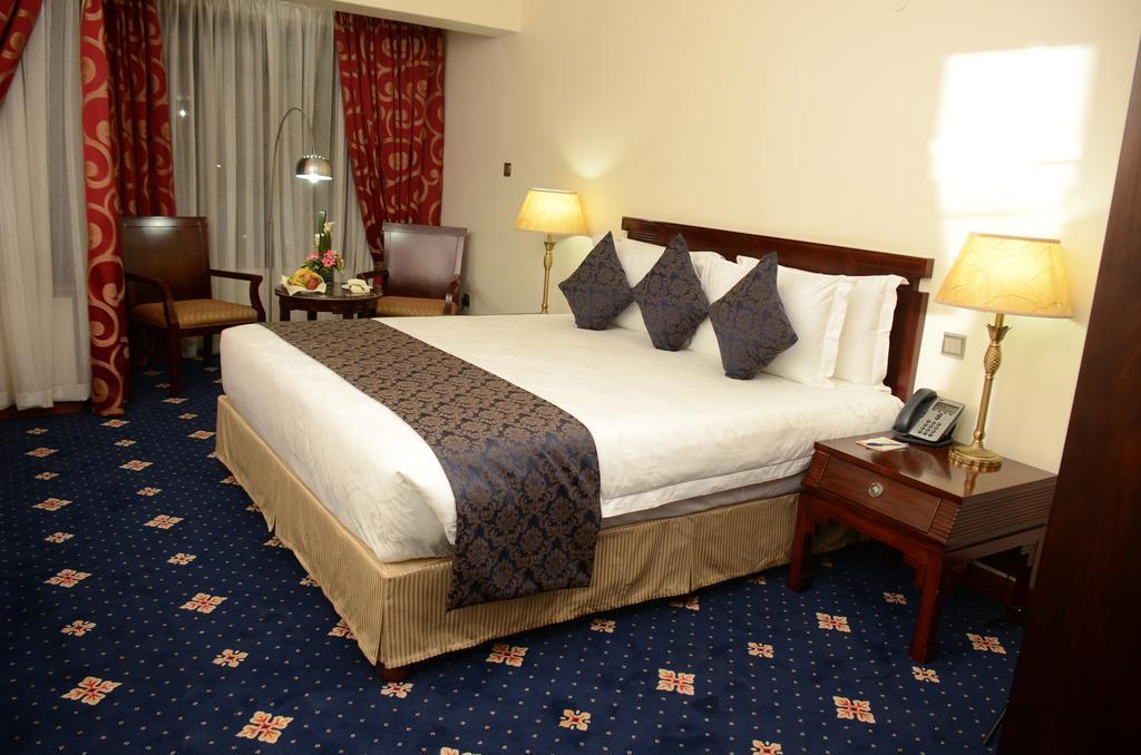 Weston Hotel Nairobi Bagian luar foto